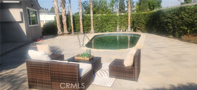 Detail Gallery Image 13 of 13 For 15809 Kingsbury St, Granada Hills,  CA 91344 - 3 Beds | 2 Baths