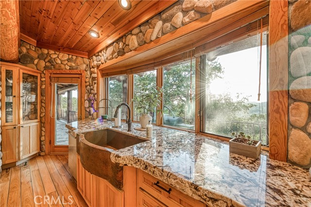 Detail Gallery Image 10 of 68 For 12755 Rusty Spur Ln, Clovis,  CA 93619 - 5 Beds | 4/1 Baths