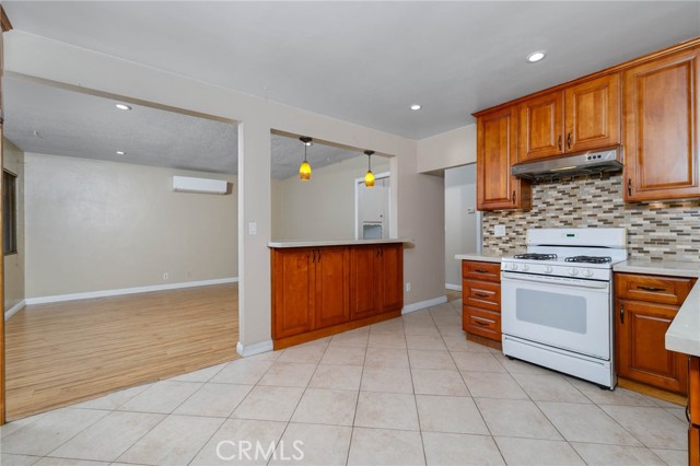 Detail Gallery Image 5 of 34 For 2600 Falling Leaf Ave, Rosemead,  CA 91770 - 4 Beds | 2 Baths