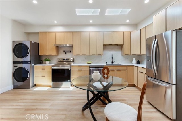 22452 Dolorosa Street, Woodland Hills CA: https://media.crmls.org/medias/c7179e28-7f93-4e72-8da0-ddb90380b909.jpg