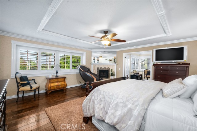 2565 Cliff Rd, Upland CA: https://media.crmls.org/medias/c71857b3-b4fd-4a70-af24-a4eeb9c90803.jpg