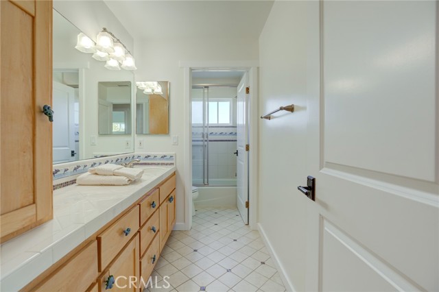 1219 Irena Avenue, Redondo Beach, California 90277, 5 Bedrooms Bedrooms, ,5 BathroomsBathrooms,Residential,Sold,Irena,SB21226617