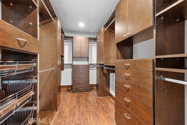 3208 Walnut Avenue, Manhattan Beach CA: https://media.crmls.org/medias/c719a3a5-1b0a-4e40-9e87-5e2cdeb73041.jpg
