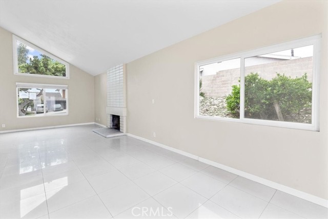 1638 Ano Nuevo Drive, Diamond Bar CA: https://media.crmls.org/medias/c719cf33-d56f-4b47-a5f5-0be011f53264.jpg