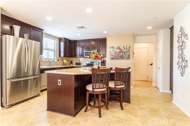 11220 Paseo Sonesta, Porter Ranch CA: https://media.crmls.org/medias/c71a54d2-d1cf-4690-815f-154bdd3de6f3.jpg