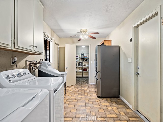 Detail Gallery Image 13 of 45 For 14154 Hopi, Apple Valley,  CA 92307 - 3 Beds | 2 Baths