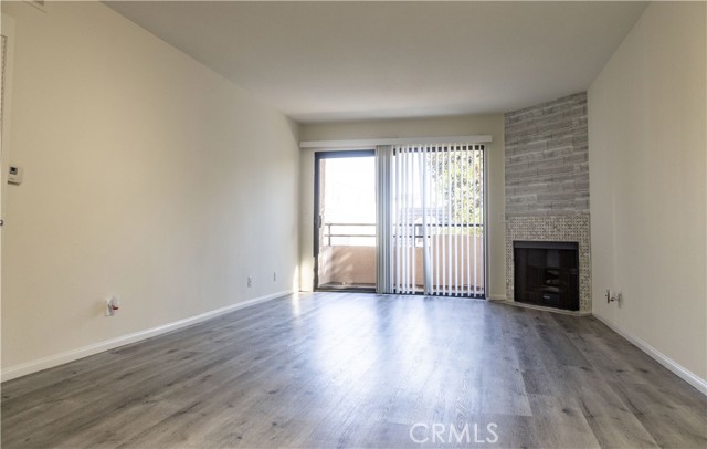 Detail Gallery Image 10 of 21 For 4717 Ben Ave #103,  Valley Village,  CA 91607 - 1 Beds | 1 Baths