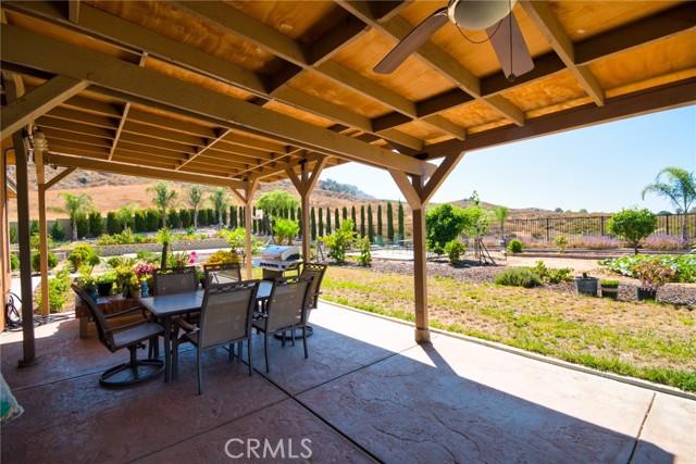 Detail Gallery Image 27 of 34 For 10746 Vista Ln, Moreno Valley,  CA 92557 - 5 Beds | 2/1 Baths