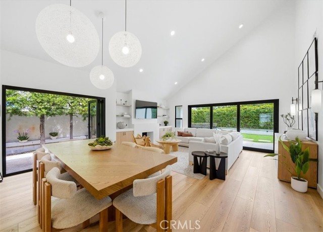 Front Image Thumbnail for CRLG26072596