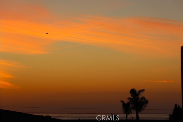 Detail Gallery Image 5 of 38 For 647 2nd, Hermosa Beach,  CA 90254 - 3 Beds | 2/1 Baths