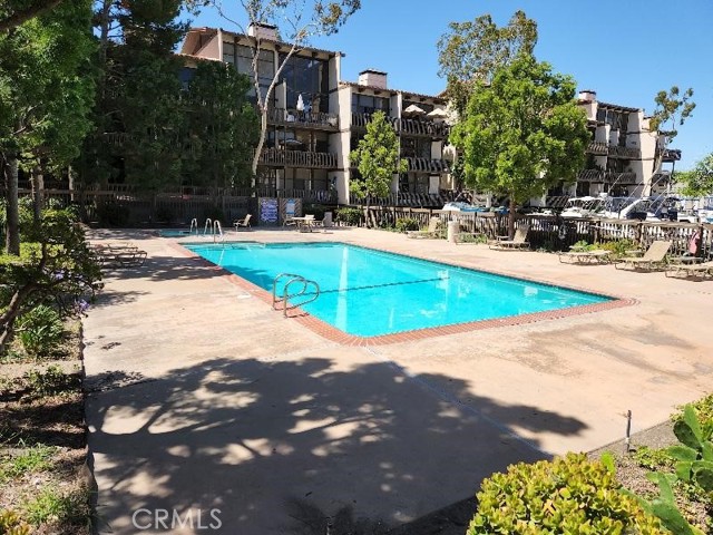 6221 Marina Pacifica N Drive, Long Beach CA: https://media.crmls.org/medias/c71d3dfc-b98f-4892-9bbe-e4ee35780300.jpg