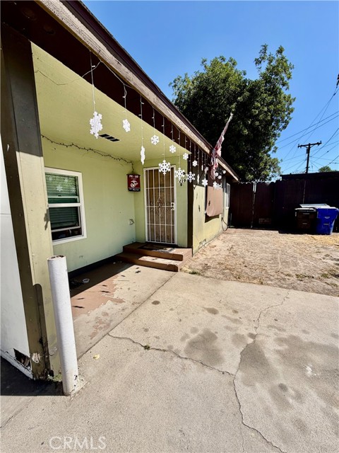 Detail Gallery Image 3 of 16 For 7229 Sterling, San Bernardino,  CA 92404 - – Beds | – Baths