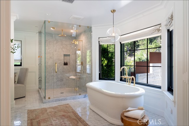 Detail Gallery Image 40 of 59 For 2520 La Condesa Dr, Los Angeles,  CA 90049 - 5 Beds | 6 Baths
