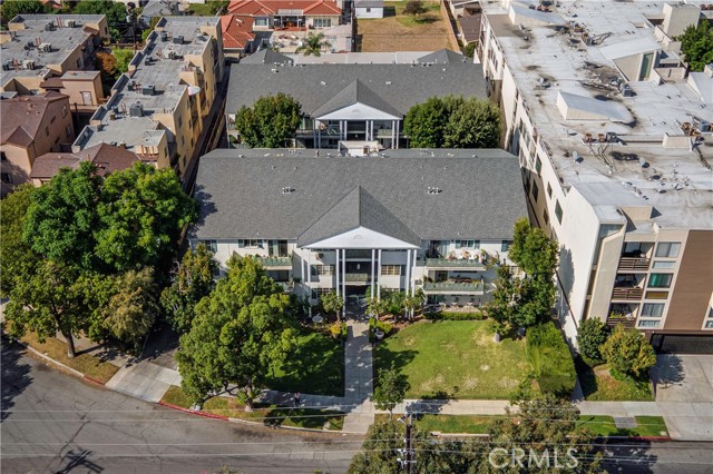 1233 North Columbus Avenue, 2C photo 2