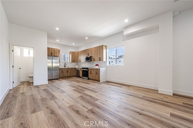 Detail Gallery Image 4 of 34 For 4445 Auckland Avenue, Toluca Lake,  CA 91602 - 4 Beds | 3 Baths