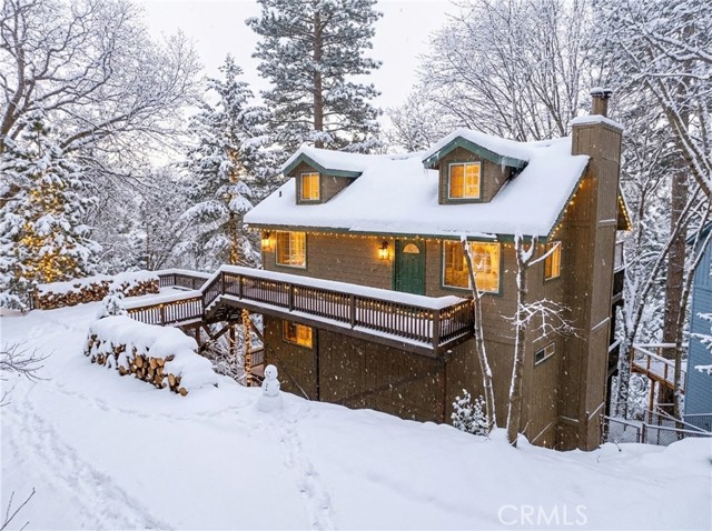 Detail Gallery Image 5 of 75 For 26478 Thunderbird Dr, Lake Arrowhead,  CA 92391 - 3 Beds | 2/1 Baths