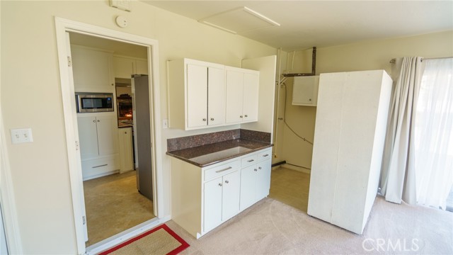 Granite Counter Tops, Extra Storage, Laundry