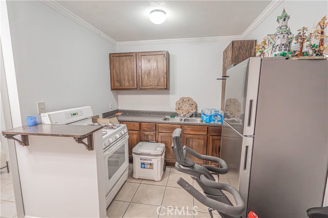 Detail Gallery Image 13 of 42 For 15543 Dearborn, North Hills,  CA 91343 - 4 Beds | 2 Baths