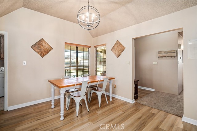 Detail Gallery Image 13 of 45 For 21766 Fox Ct, Tehachapi,  CA 93561 - 3 Beds | 2 Baths