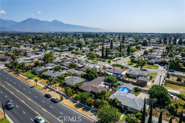 Detail Gallery Image 33 of 34 For 1090 Indian Hill Bld, Pomona,  CA 91767 - 3 Beds | 2 Baths