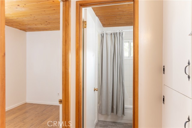 Detail Gallery Image 16 of 25 For 32752 Tulip Ln, Arrowbear,  CA 92382 - 2 Beds | 1 Baths