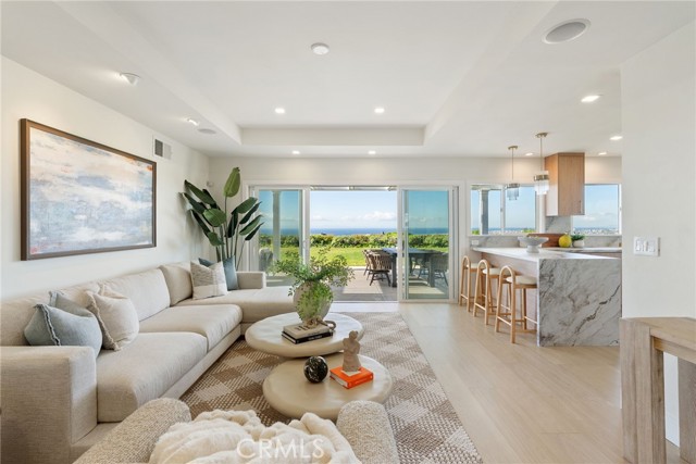 Detail Gallery Image 10 of 43 For 3501 Sausalito, Corona Del Mar,  CA 92625 - 3 Beds | 2 Baths