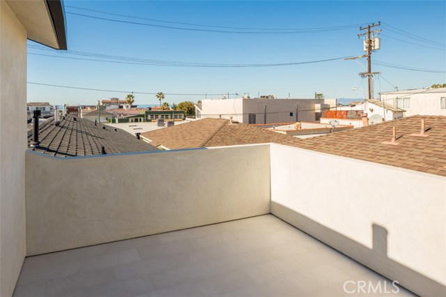 821 Manhattan Avenue, Hermosa Beach, California 90254, ,Residential Income,Sold,Manhattan,SB17211293