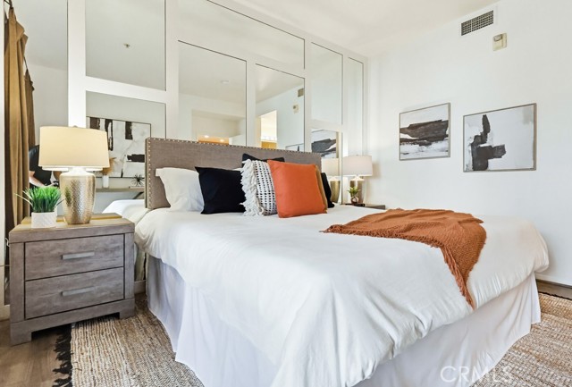 Image 13 of 75 For 13075 Pacific Promenade  115