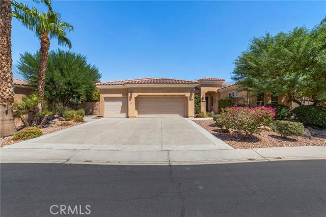 Detail Gallery Image 4 of 47 For 81316 Camino Sevilla, Indio,  CA 92203 - 2 Beds | 2/1 Baths