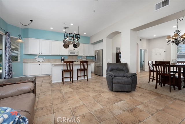 42708 Mountain Shadow Road, Murrieta CA: https://media.crmls.org/medias/c7240388-79cb-47e6-9fe1-4b92cb3cd44e.jpg