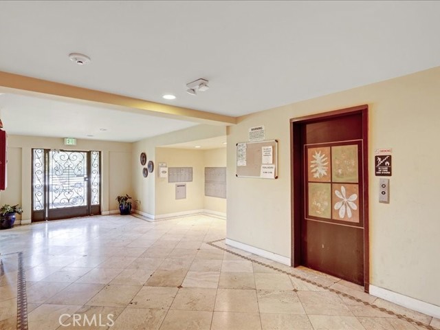 20327 Saticoy Street #202, Winnetka (los Angeles), CA, 91306 20327 Saticoy Street #202, Winnetka (los Angeles), CA, 91306