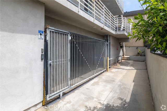 726 5th Street, Hermosa Beach, California 90254, ,Residential Income,For Sale,5th,SB25112791