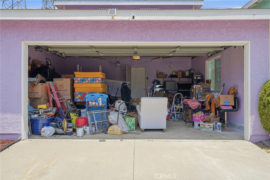 https://media.crmls.org/medias/c725bb16-2f39-4574-9ab9-34a837af9037.jpg?preset=X-Large