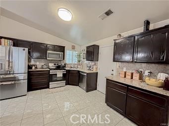 2901 Flint Hills Drive, Bakersfield CA: https://media.crmls.org/medias/c725c287-9539-401f-a3f4-54c0e819c43d.jpg