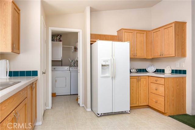 Detail Gallery Image 9 of 19 For 40701 Rancho Vista Bld #3,  Palmdale,  CA 93551 - 3 Beds | 2 Baths