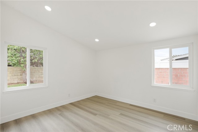 414 Markton Street, Los Angeles CA: https://media.crmls.org/medias/c7264739-b5e3-420c-a03c-f97f954dfcc8.jpg