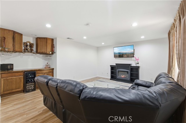 Detail Gallery Image 8 of 19 For 41201 Laidlaw Ln, Palmdale,  CA 93551 - 3 Beds | 2 Baths