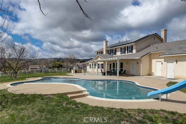 Detail Gallery Image 3 of 75 For 19441 Calle Teresa, Murrieta,  CA 92562 - 5 Beds | 4/1 Baths