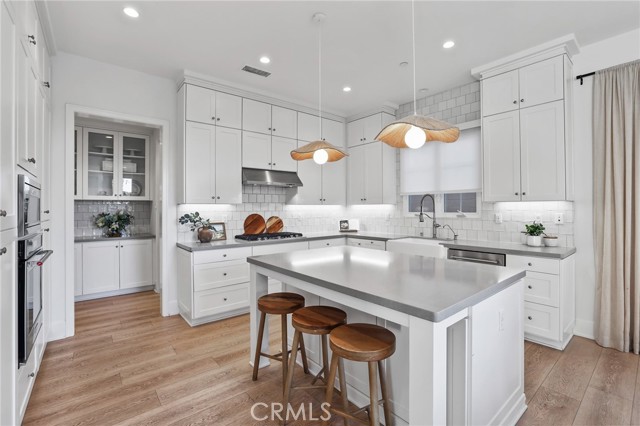 Detail Gallery Image 15 of 73 For 103 Vigna, Irvine,  CA 92602 - 5 Beds | 4/1 Baths