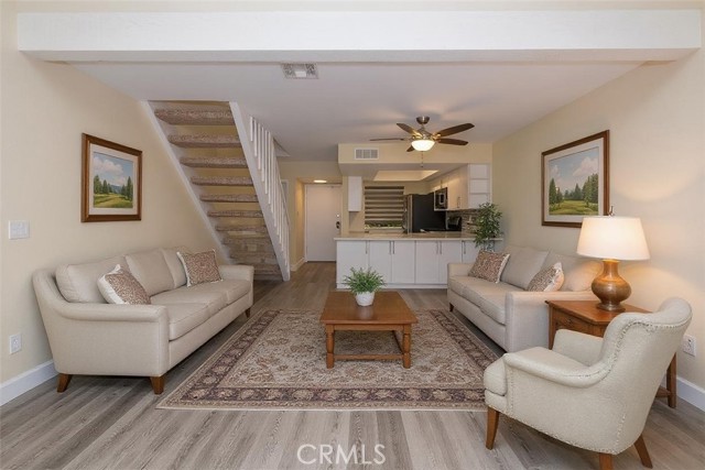 237 Oahu Way, Placentia CA: https://media.crmls.org/medias/c7282ee0-cb33-4406-a4ed-a8b8e6999be6.jpg