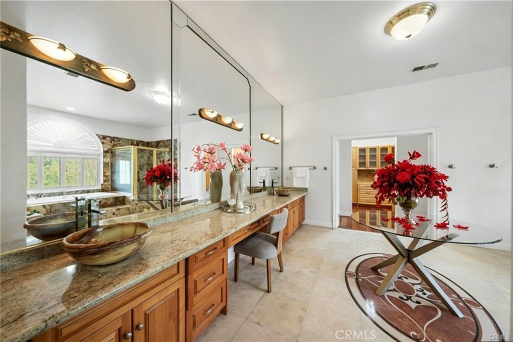 MLS #WS26169393 image #40