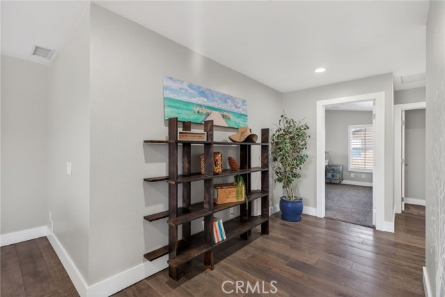 Detail Gallery Image 27 of 62 For 879 Derby, Corona,  CA 92882 - 4 Beds | 3/1 Baths