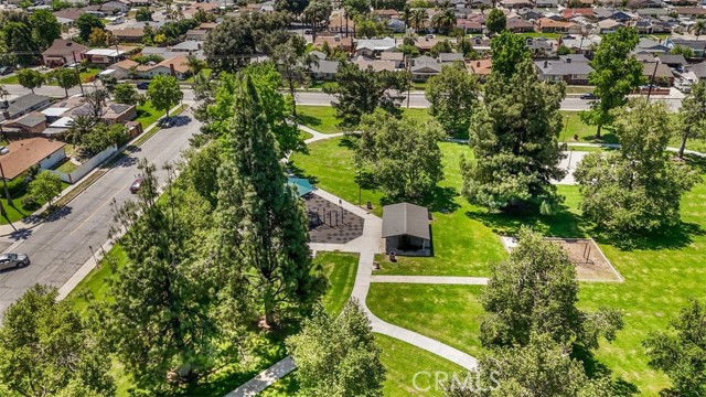 3940 N Golden Avenue, San Bernardino CA: https://media.crmls.org/medias/c72935d0-bec7-4b24-aca1-52fd8e0d9ca1.jpg