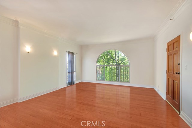 Detail Gallery Image 4 of 24 For 251 N Kenmore Ave #2,  Los Angeles,  CA 90004 - 2 Beds | 1 Baths