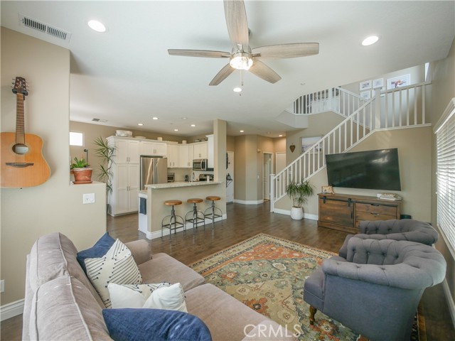 Detail Gallery Image 15 of 34 For 1064 Moreno Way, Placentia,  CA 92870 - 3 Beds | 2/1 Baths
