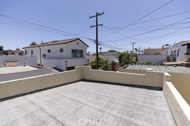 132 St Joseph Avenue, Long Beach CA: https://media.crmls.org/medias/c72b2007-1533-4074-9c8e-76500ebbabbc.jpg