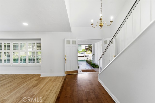 Detail Gallery Image 8 of 45 For 11344 Baird Ave, Porter Ranch,  CA 91326 - 4 Beds | 3 Baths