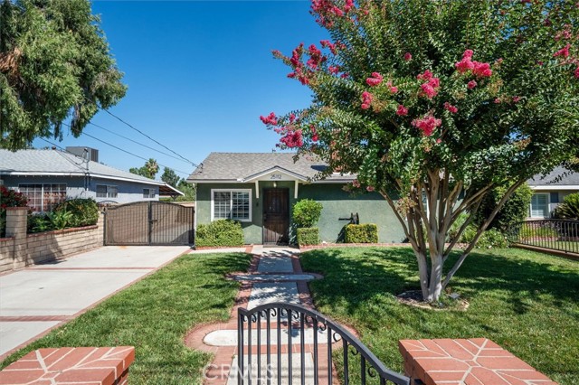 25112 De Wolfe Road, Newhall CA: https://media.crmls.org/medias/c72c0ea7-b740-4534-a885-6bb084d743fc.jpg
