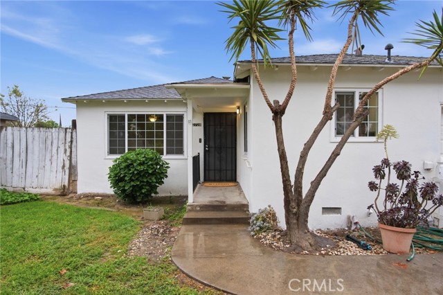 Detail Gallery Image 2 of 26 For 2728 Garrison St, Ceres,  CA 95307 - 3 Beds | 1 Baths