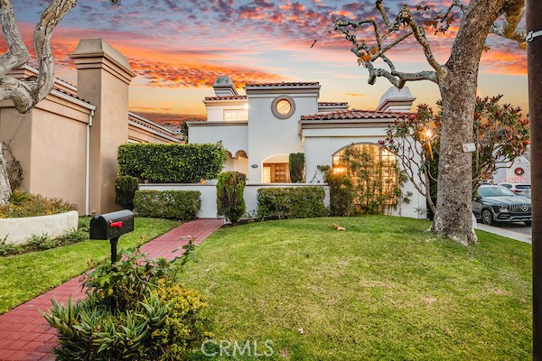750 14th Street, Manhattan Beach, California 90266, 4 Bedrooms Bedrooms, ,3 BathroomsBathrooms,Residential,Sold,14th,SB22087910
